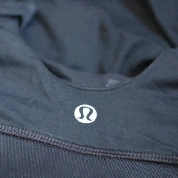 Small Black Lululemon Activewear Top w/ Bra - Picture 5 of 5